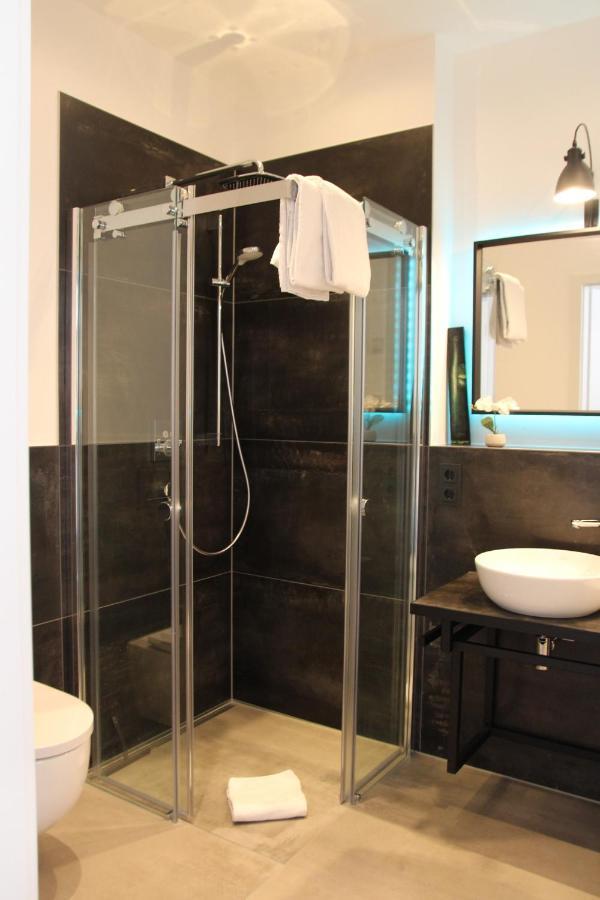 Mosel-Loggia - Luxusapartment -Terrass - Klimaanlage Трабен-Трарбах Екстер'єр фото