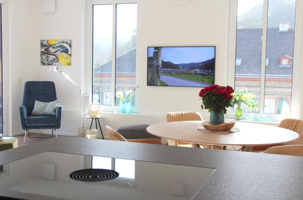 Mosel-Loggia - Luxusapartment -Terrass - Klimaanlage Трабен-Трарбах Екстер'єр фото